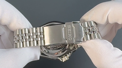 Seiko SKX009K2 Pepsi – Faltschließe mit Seiko-Logo