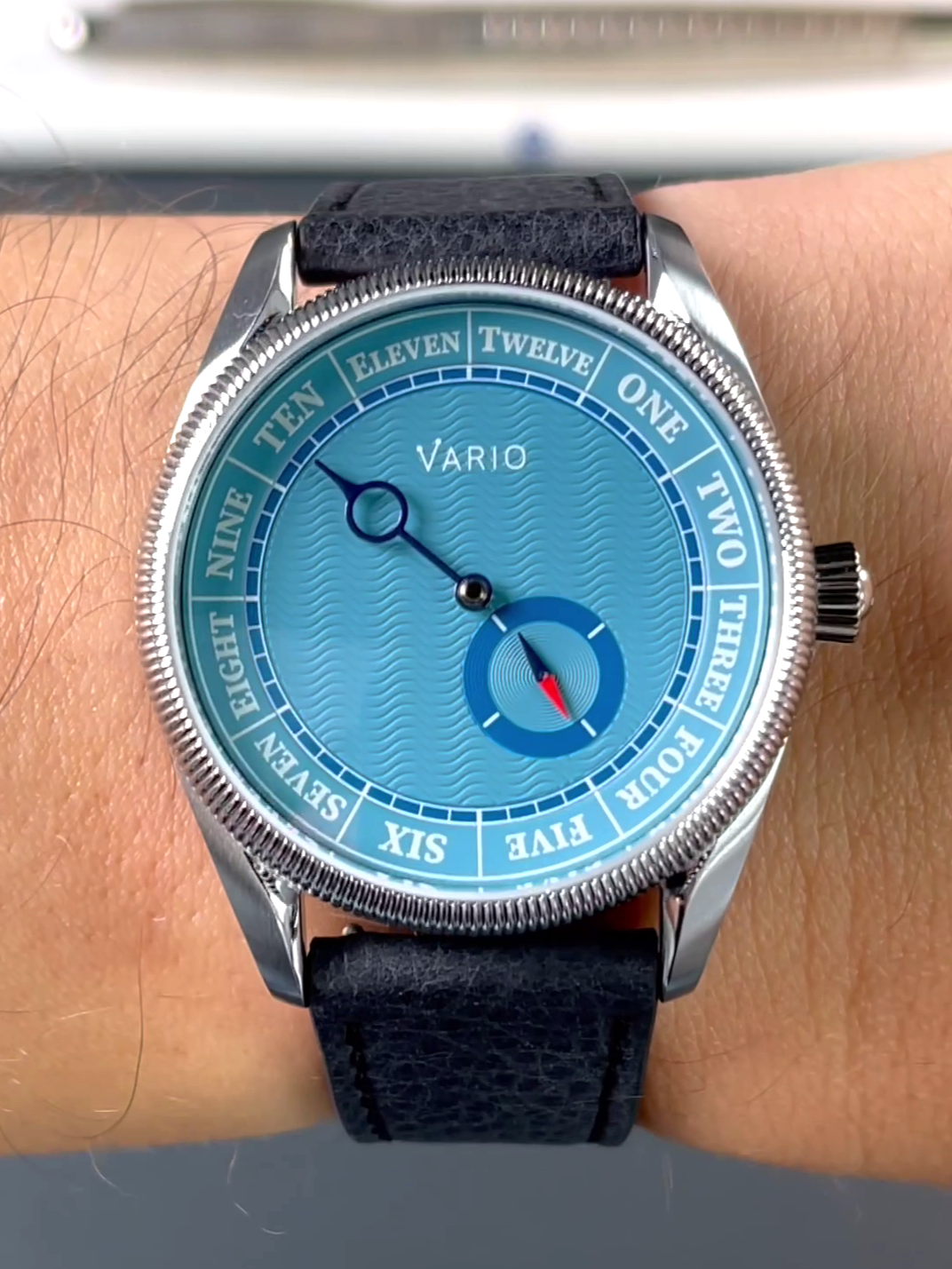 Vario NAVI Single Hand Clear Water Blue Small Seconds Compass 38 mm