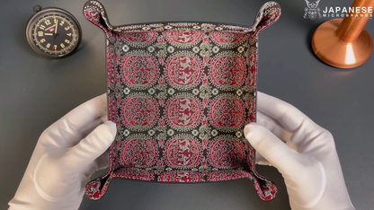 Plateau exclusif pour montres et bijoux – Pièces uniques fabriquées à la main à partir de tissus de kimono japonais originaux, modèle Cercles Japonais, 20 x 20 cm