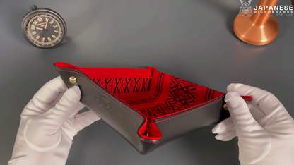 Plateau exclusif pour montres et bijoux – pièces uniques fabriquées à la main à partir de tissus de kimono japonais originaux, modèle Japan, noir et rouge, 20 x 20 cm