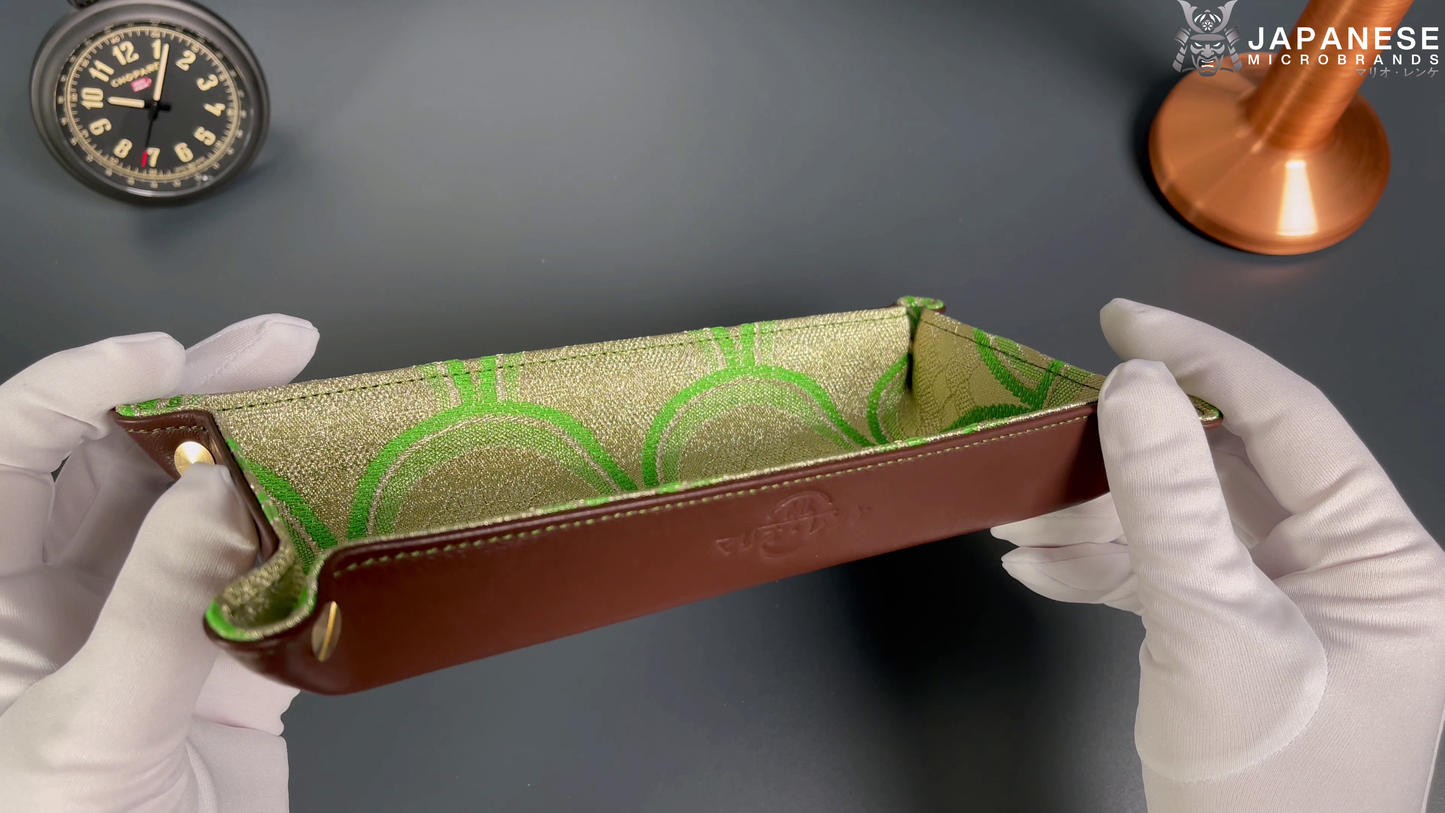 Plateau exclusif pour montres et bijoux – Pièces uniques réalisées à la main à partir de tissus de kimono japonais originaux, modèle Japon, motif écailles de poisson or et vert, 24 x 12 cm