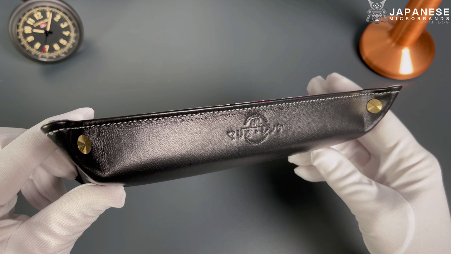 Plateau exclusif pour montres et bijoux – Pièces uniques fabriquées à la main à partir de tissus de kimonos japonais originaux, motif Branches du Japon bleu et blanc 24 x 12