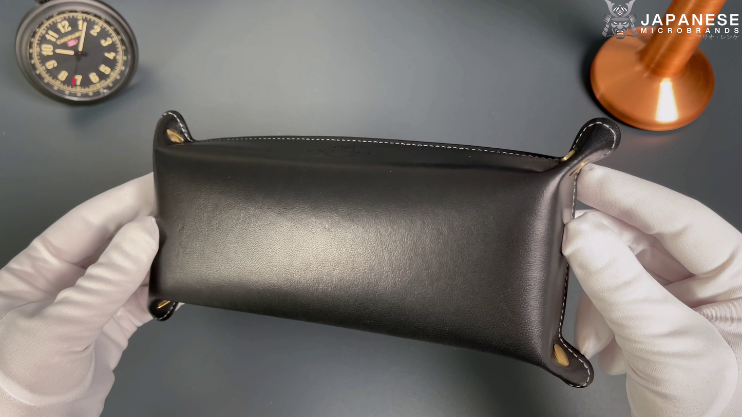 Plateau exclusif pour montres et bijoux – Pièces uniques fabriquées à la main à partir de tissus de kimonos japonais originaux, motif Branches du Japon bleu et blanc 24 x 12