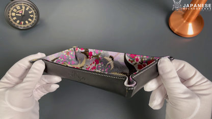 Plateau exclusif pour montres et bijoux – Pièces uniques fabriquées à la main à partir de tissus de kimonos japonais originaux, motif Branches du Japon bleu et blanc 24 x 12