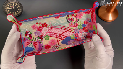 Plateau exclusif pour montres et bijoux – pièces uniques fabriquées à la main à partir de tissus de kimono japonais originaux, motif pont et papillon japonais, 24 x 12 cm