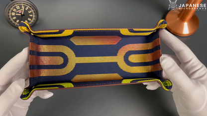 Plateau exclusif pour montres et bijoux – pièces uniques réalisées à la main à partir de tissus de kimonos japonais originaux, inspirées des calices japonais, 24 x 12 cm