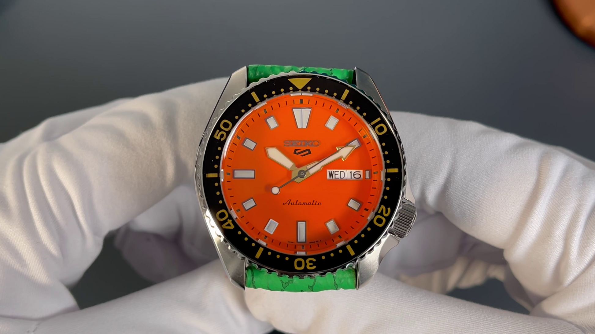 Seiko 5 Sports SRPL89K1 Samegawa (鮫皮) – Japanese Microbrands Seiko 5 Sports SRPL89K1 Samegawa (鮫皮) – Japanese Microbrands